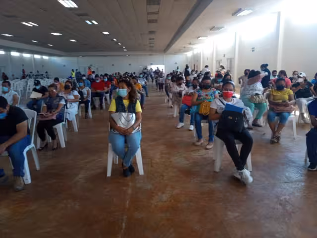 A fin de evitar aglomeraciones, durante los tres días se decidió dividir a los adolescentes por edad