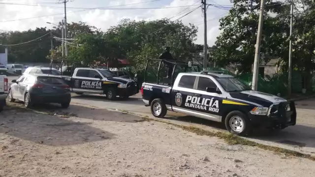 Elementos policiacos se encuentran afuera del Cereso, como medida preventiva ante posible ataque armado