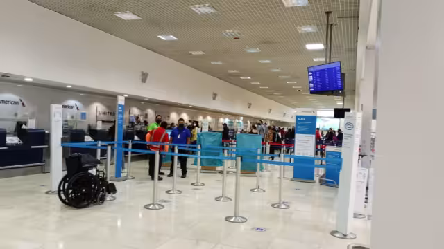 Dos vuelos llegaron adelantados al Aeropuerto Internacional de Mérida, por lo que su salida se prevé, sea a tiempo