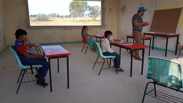 CDMX y Aguascalientes inició hoy el regreso a clases presenciales y los demás estados lo harán de manera escalonada