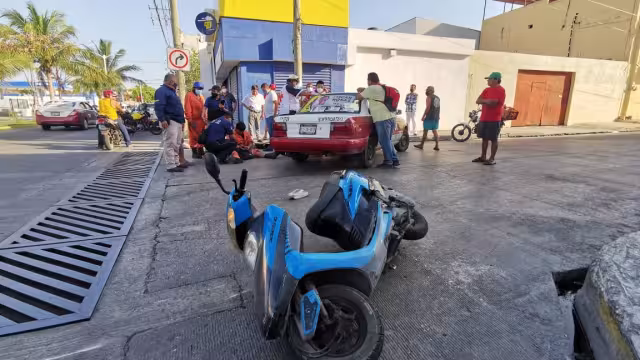 Las dos personas resultaron con lesiones de consideraciones, después de ser atropellado por el conductor de un taxi