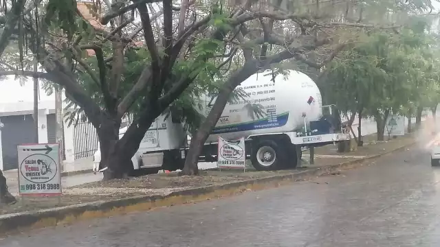 Campeche tendrá un día nublado con posibles lluvias por una combinación de un canal de baja presión y una onda tropical