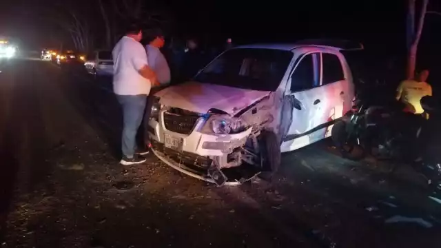 Al sitio del accidente arribaron elementos de la Guardia Nacional de Carreteras