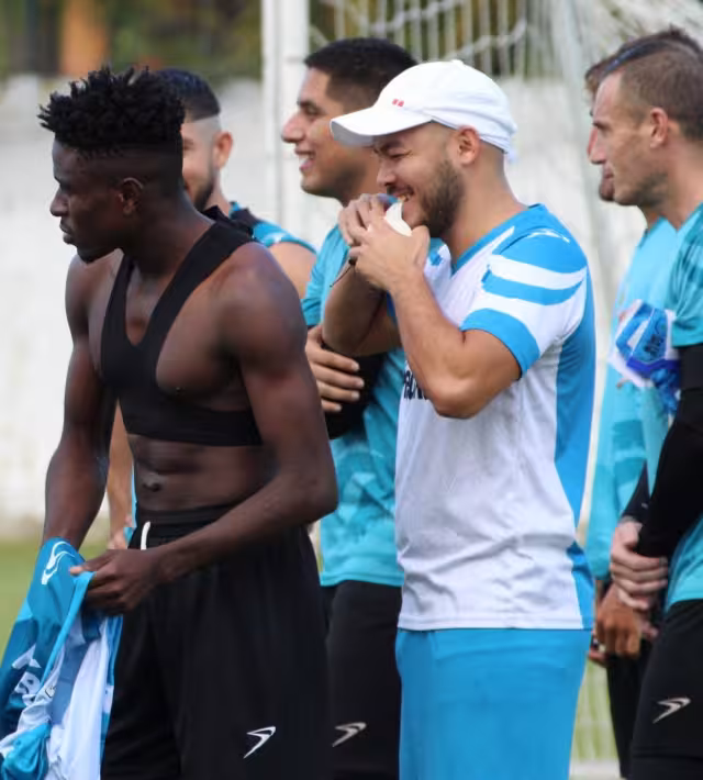 Abdoul Kairou es el quinto y último foráneo de 'La Ola Futbolera'