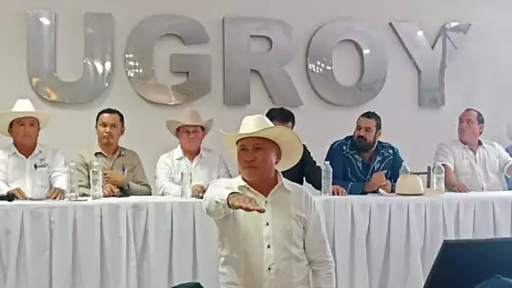 Tras rendir su informe se designó a Mario Esteban López Meneses como Presidente de la Ugroy Tras rendir su informe se designó a Mario Esteban López Meneses como Presidente de la Ugroy