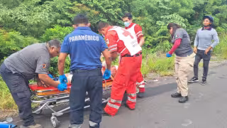 Embisten a madre e hija en la carretera federal 307 en el tramo Felipe Carrillo Puerto-Tulum; responsable se da a la fuga