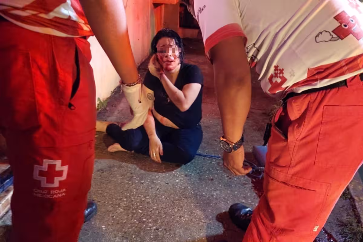 Mujer cae de un segundo piso en Ciudad del Carmen; huía de dos hombres ...