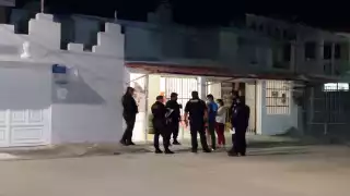 Al lugar arribaron elementos de la Policía Estatal quiénes ingresaron al predio