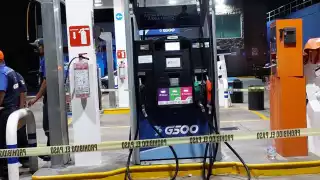 El despachador de la gasolinera fue amarrado para que los ladrones pudieran escapar