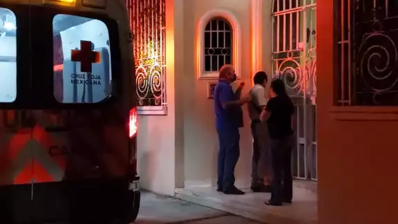 Los familiares llegaron a la veterinaria por la mujer