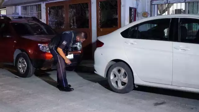 Al lugar llegaron elementos de la Policía Municipal quienes acordonaron la zona
