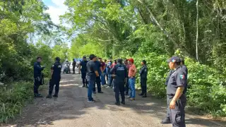 Buscan al tercer pasajero del auto accidentado en la carretera Tzucacab-Catmis