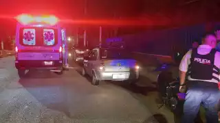 Choque en Calkiní deja a joven motociclista hospitalizada y al conductor detenido 