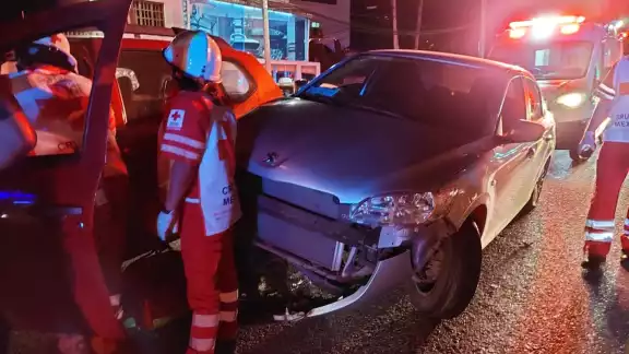 Los hechos se registraron cerca de las 00:20 horas cuando una mujer de la tercera edad circulaba en la Francisco I. Madero