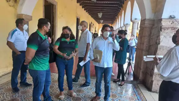 Los profesores protestaron que su inconformidad es debido al aumento de casos de coronavirus en el Estado Los profesores protestaron que su inconformidad es debido al aumento de casos de coronavirus en el Estado