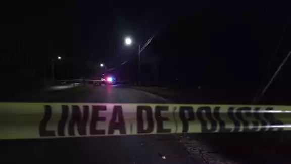 Policías municipales acuden al lugar de los hechos y acordonaron el área Policías municipales acuden al lugar de los hechos y acordonaron el área