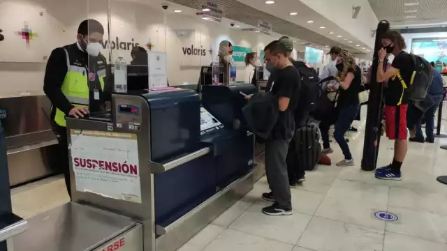 Los vuelos que  despegaron son el 821 y 823 de Aeroméxico hacia la Ciudad de México, el primero a las 06:00 y el otro a las 07:35.