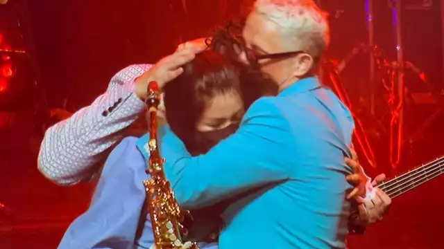 Elena Ríos tocó junto Alejandro Sanz