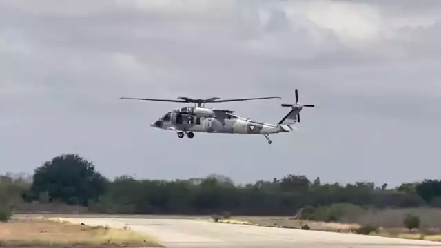 Se trata de un helicóptero utilitario de carga media, bimotor con rotor de cuatro palas