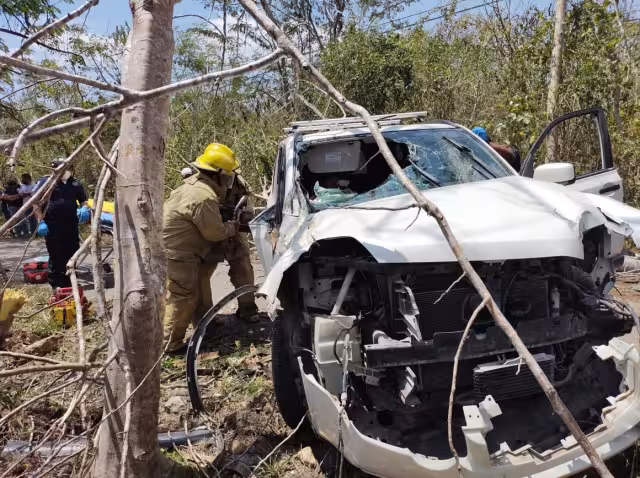 El accidente se registró en el kilómetro 3 de la carretera federal Valladolid - Felipe Carrillo Puerto
