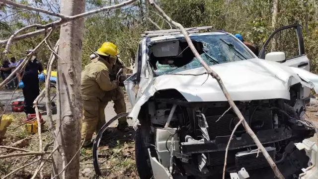 El accidente se registró en el kilómetro 3 de la carretera federal Valladolid - Felipe Carrillo Puerto