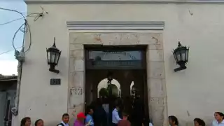 El precio de un acta de nacimiento en el Registro Civil de Mérida varía si la solicitud es en línea o presencial