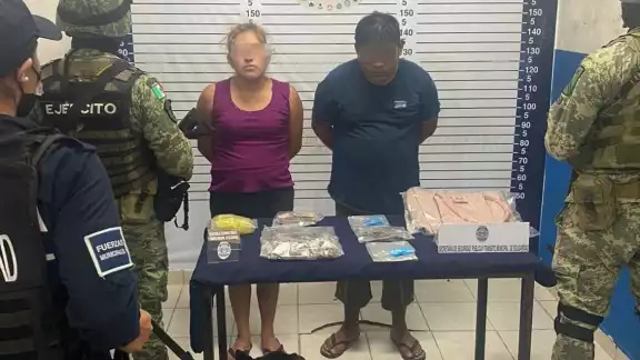 Los detenidos fueron aseguradas y trasladadas a las instalaciones de Seguridad Pública Los detenidos fueron aseguradas y trasladadas a las instalaciones de Seguridad Pública