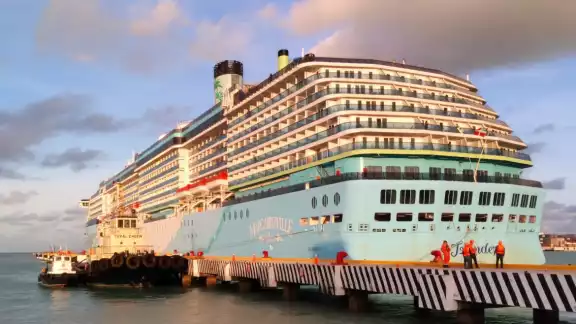 El crucero Islander llegó de Cozumel para dirigirse a Florida