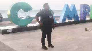 Reaparece policía acusado de recibir “mordidas” en Carmen; ahora en el malecón de la capital