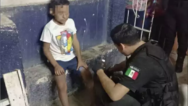 El menor A.E.P. resultó con ambas piernas heridas, por lo que necesitó atención de los paramédicos de la Policía Municipal