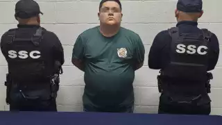 Detienen a presunto traficante de droga en Cozumel, en la colonia Miraflores