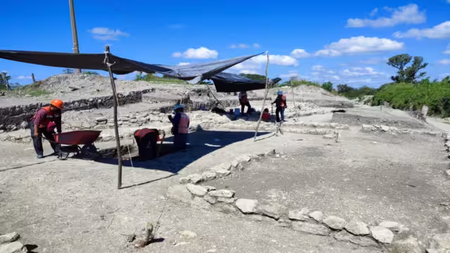 En las obras se descubrieron un taller lítico y el primer cementerio de la ciudad maya de Palenque