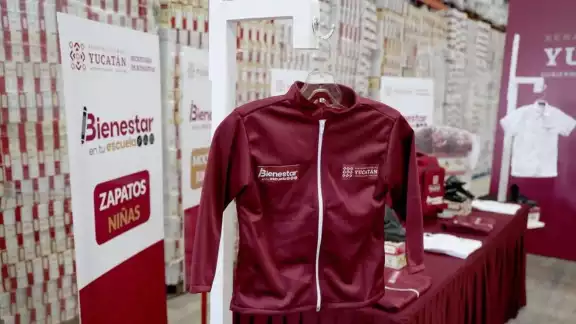 Se distribuirán más de 200 mil prendas en las escuelas de nivel básico, empezando en el Sur Se distribuirán más de 200 mil prendas en las escuelas de nivel básico, empezando en el Sur