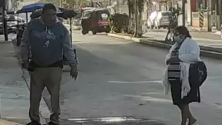 Las bajas temperaturas no fueron impedimento para que varios pobladores salieran a la calle