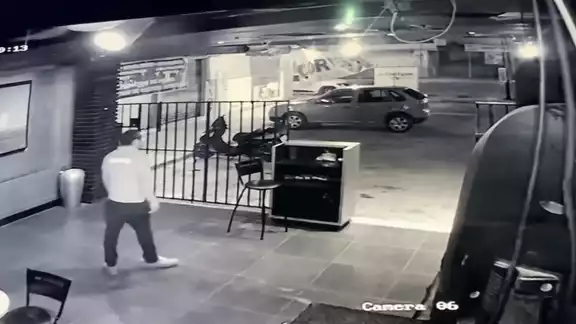 Hombres dispararon contra el bar 'Las de Kabah' en Cancún