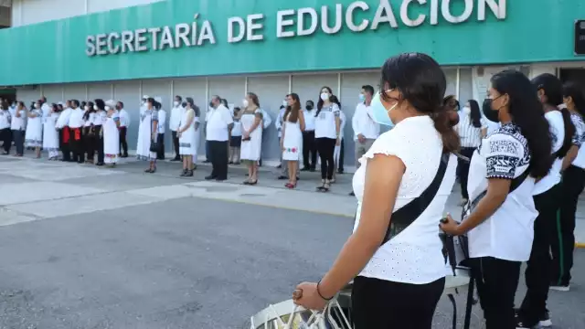 Estas sumas incluyen a empleados que buscaron cargos de elección popular durante la gestión de Medina Farfán