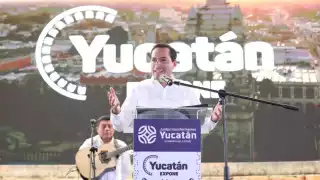 El gobernador Mauricio Vila Dosal encabeza el acto inaugural ante decenas de visitantes