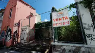 nfluyeron factores como la inflación, los estragos de la pandemia por coronavirus, la falta de capital e inseguridad en Cancún.