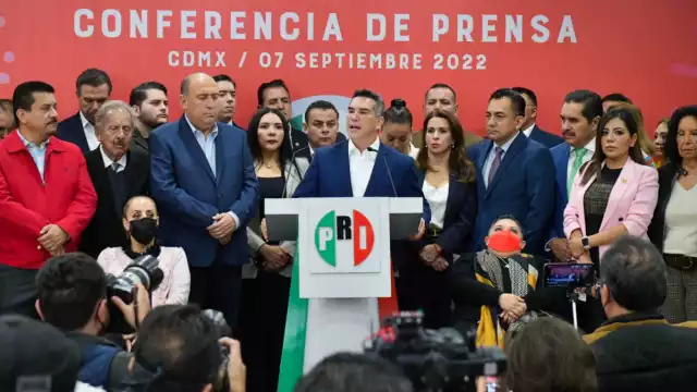 El PRI, PAN y PRD mantienen la alianza política y electoral "Va por México"