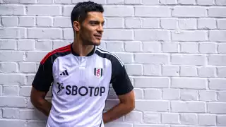 Raúl Jiménez anota su primer gol como delantero del Fulham