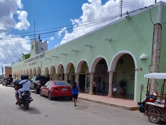 Habitantes opinan que la autoridad comunal se está beneficiando, sin tener consideración de los cientos de familias en crisis