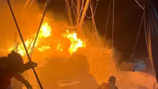 Se registran dos incendios en menos de 24 horas en el Puerto de Lerma, Campeche: Sin lesionados