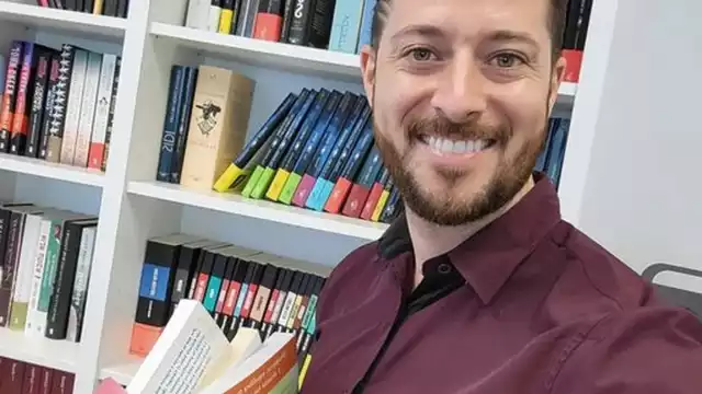 Influencer Andrés Vernazza es acusado de violencia contra su exnovia