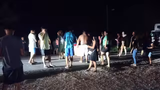 Habitantes de Ignacio Zaragoza bloquearon la carretera Cancún-Mérida por falta de luz