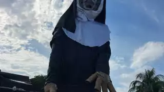 Al parecer la figura es el famoso muñeco del año viejo que se quema todos los años