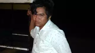 El joven de 28 años de edad pidió ayuda a un taxista tras ser asaltado