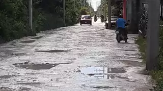 Los diversos conductores se tardan más tiempo de lo normal en salir de este asentamiento Las Fincas