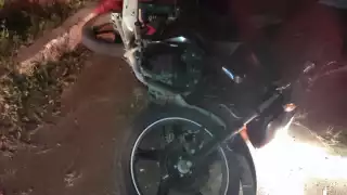 ¡Tragedia en Chetumal! Muere motociclista tras chocar contra un árbol