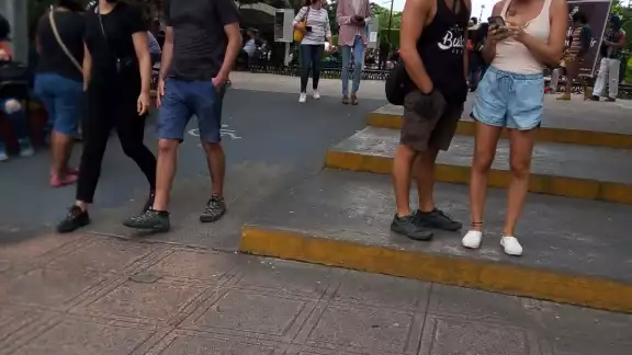 Los visitantes europeos en el Centro de Mérida son los que no quieren utilizar las mascarillas, afirman Los visitantes europeos en el Centro de Mérida son los que no quieren utilizar las mascarillas, afirman
