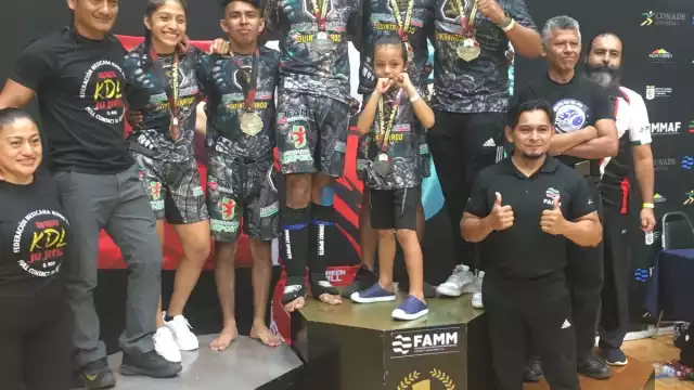 El representativo estuvo a cargo de los profesores Ismael Sacramento Trejo y Gerardo Morales